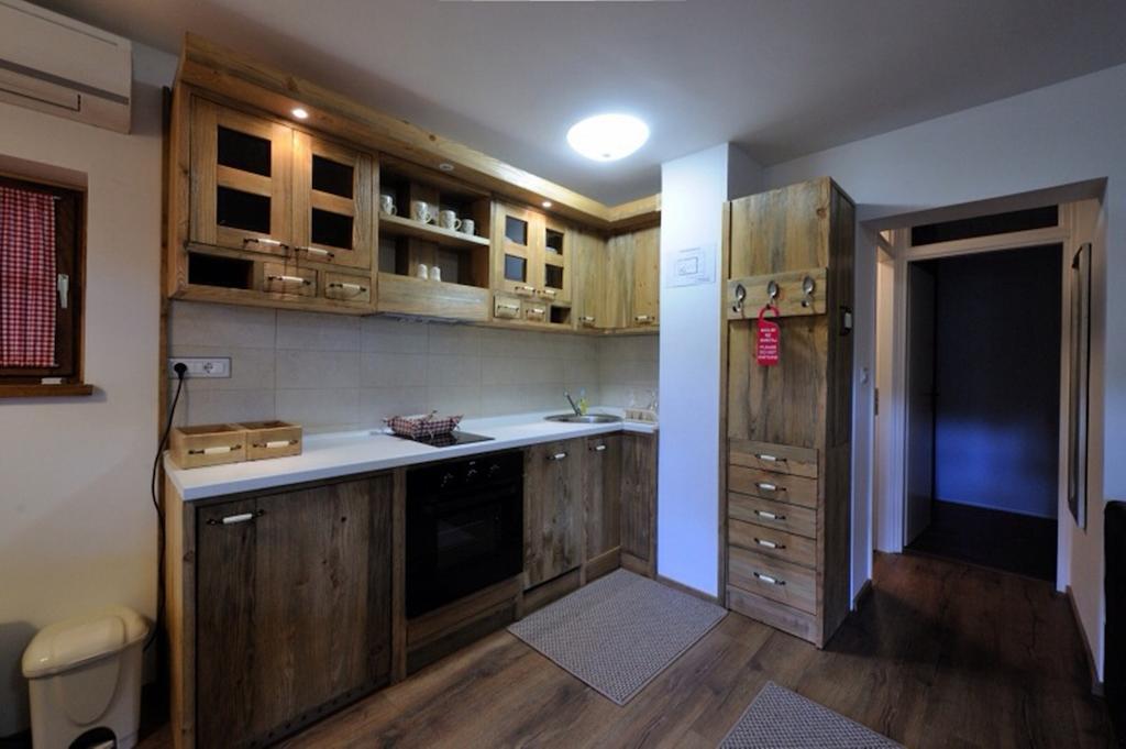 Apartment Drvena kuca Gornji Zvečaj Oda fotoğraf