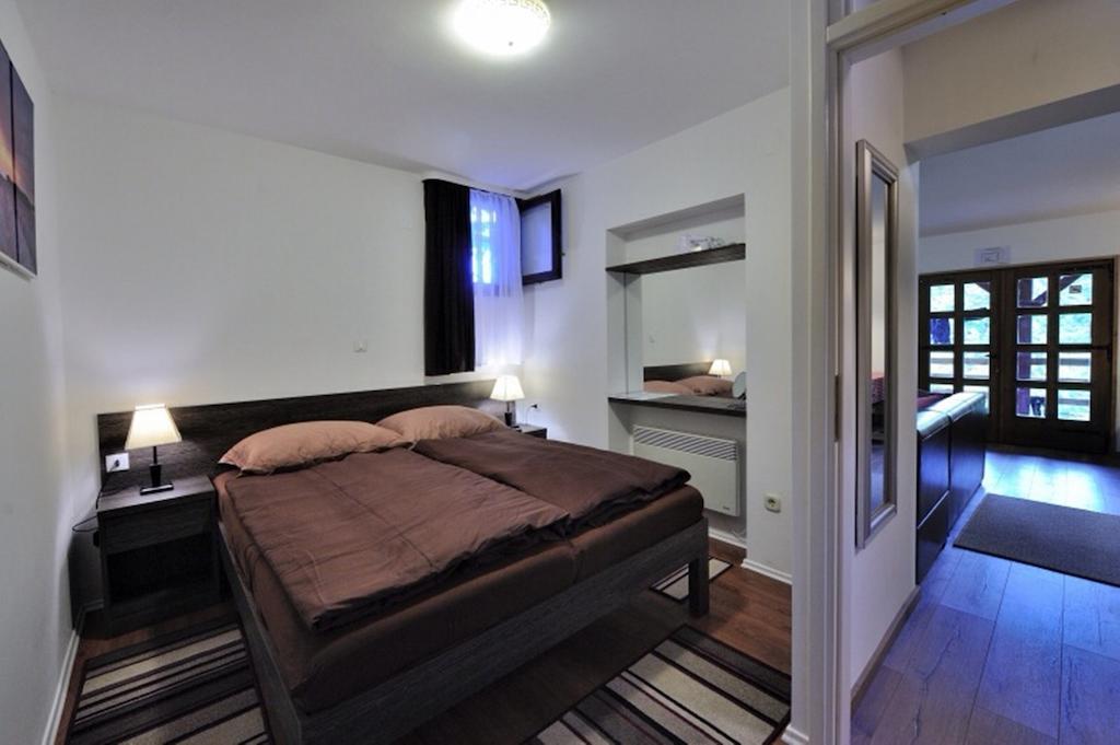 Apartment Drvena kuca Gornji Zvečaj Oda fotoğraf